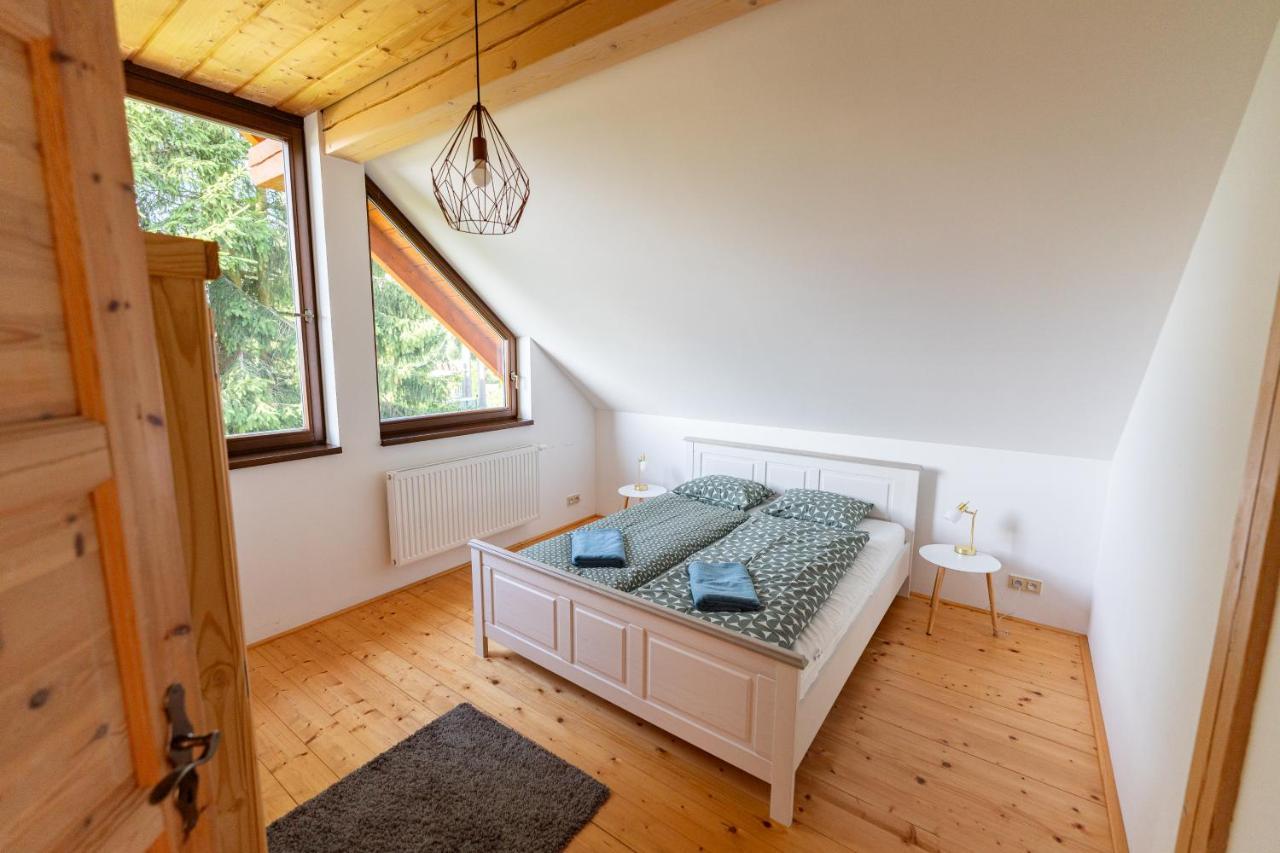 Moderni Sumavska Roubenka S Vyhledem Na Boubin Villa Vimperk Exterior foto